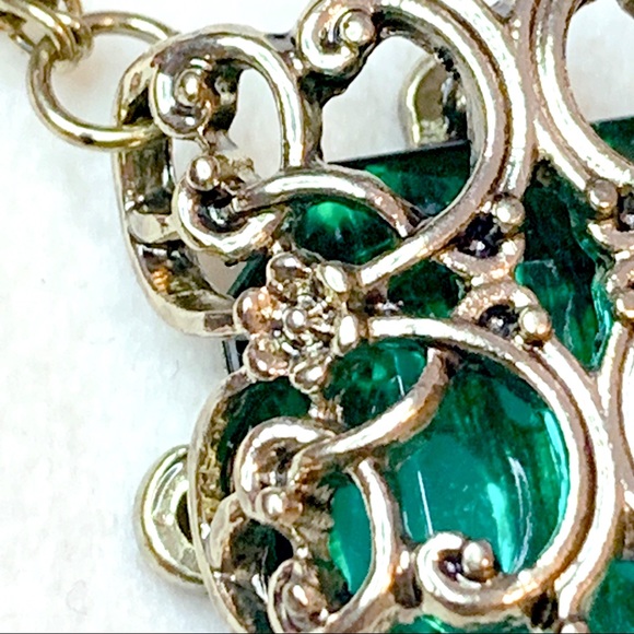 Elegant Vintage Look Green Resin Pendant Double Chain Necklace - Picture 5 of 12